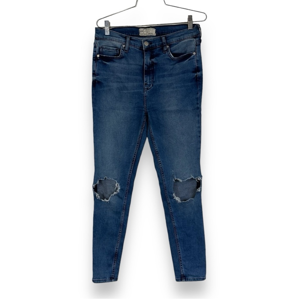 Free People Skinny Jeans Busted Knee Blue 31